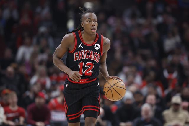 英媒：热刺也有意费耶诺德后卫汉茨科